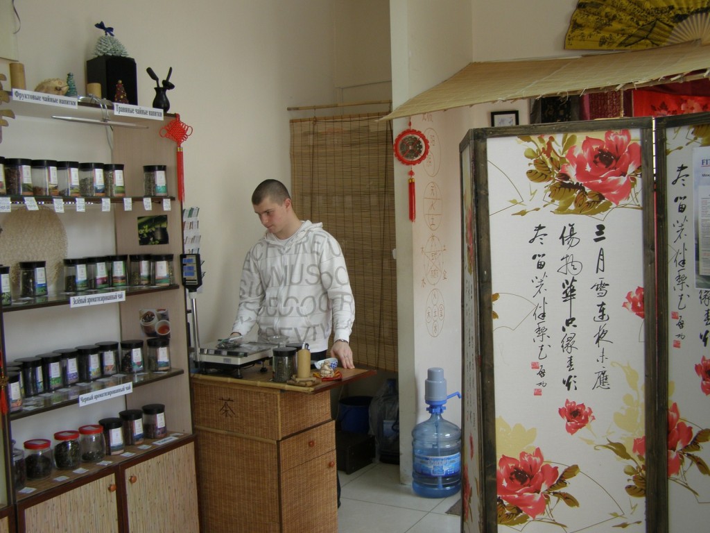 Захожу в магазин, а тут...он Захожу в магазин, а тут...он