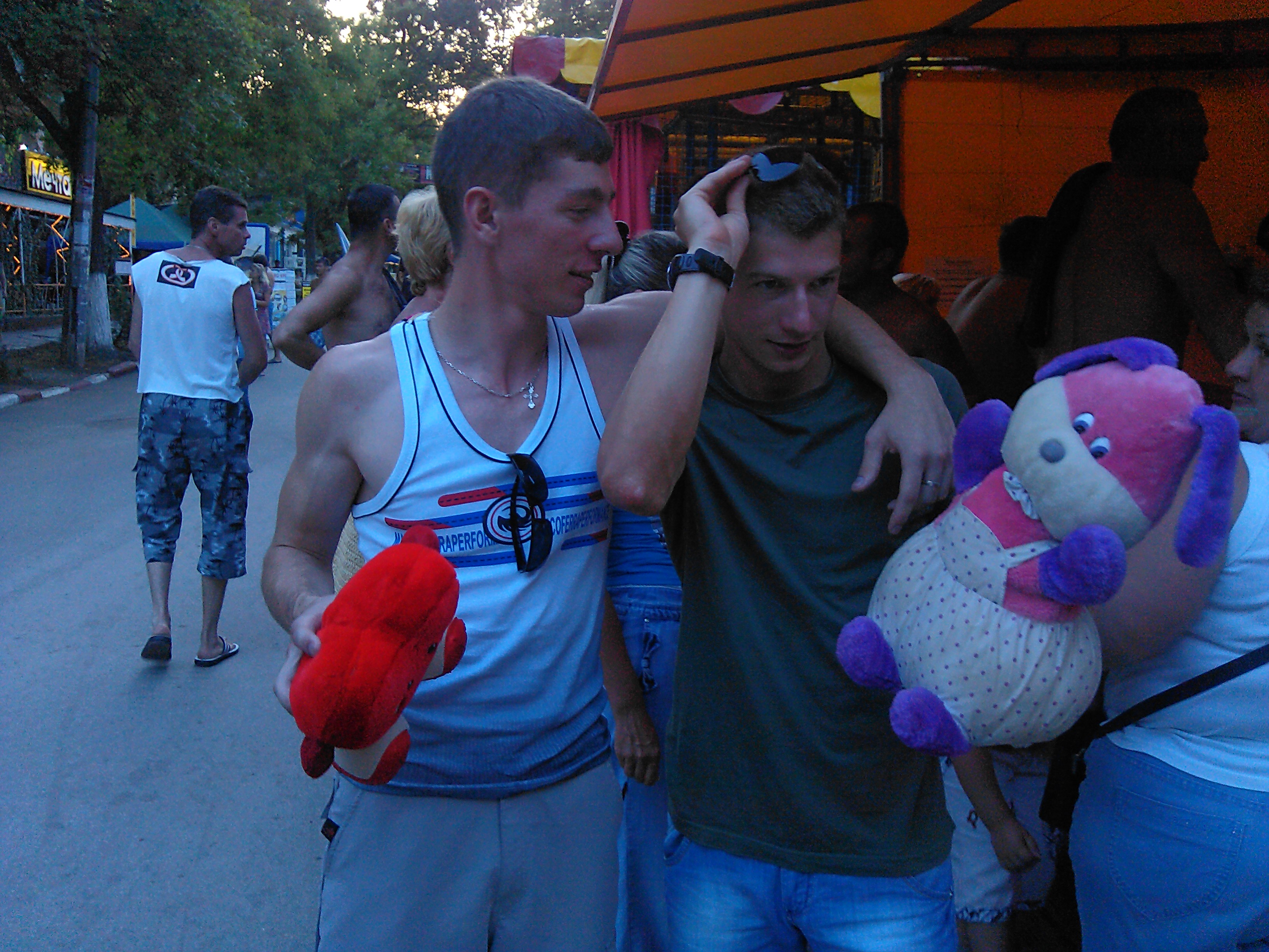 Стрельба из автомата на игрушки (Феодосия)